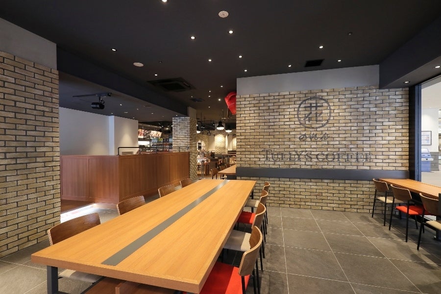 花のれんタリーズコーヒー なんばグランド花月店／画像提供：吉本興業