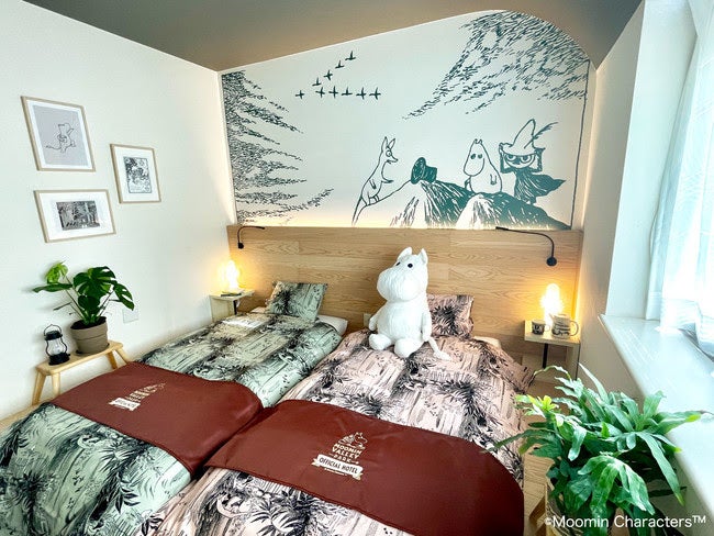「ムーミンスペシャルルーム」埼玉・おふろcafe utataneに、“つい夜ふかし”する寝室で宿泊