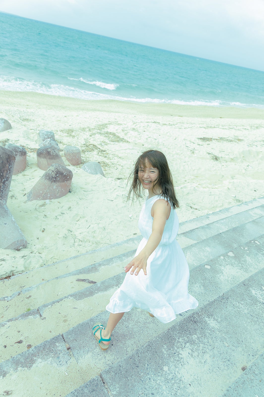 尾崎由香1st写真集『ぴ（ゅ）あ』 撮影：長野博文／講談社　