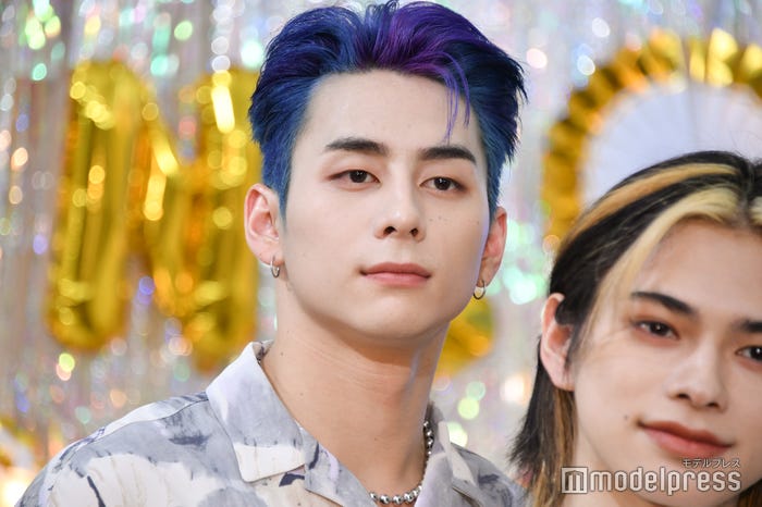 「髪色がまずそう」というコメントにショックを受けていた西洸人 (C)モデルプレス