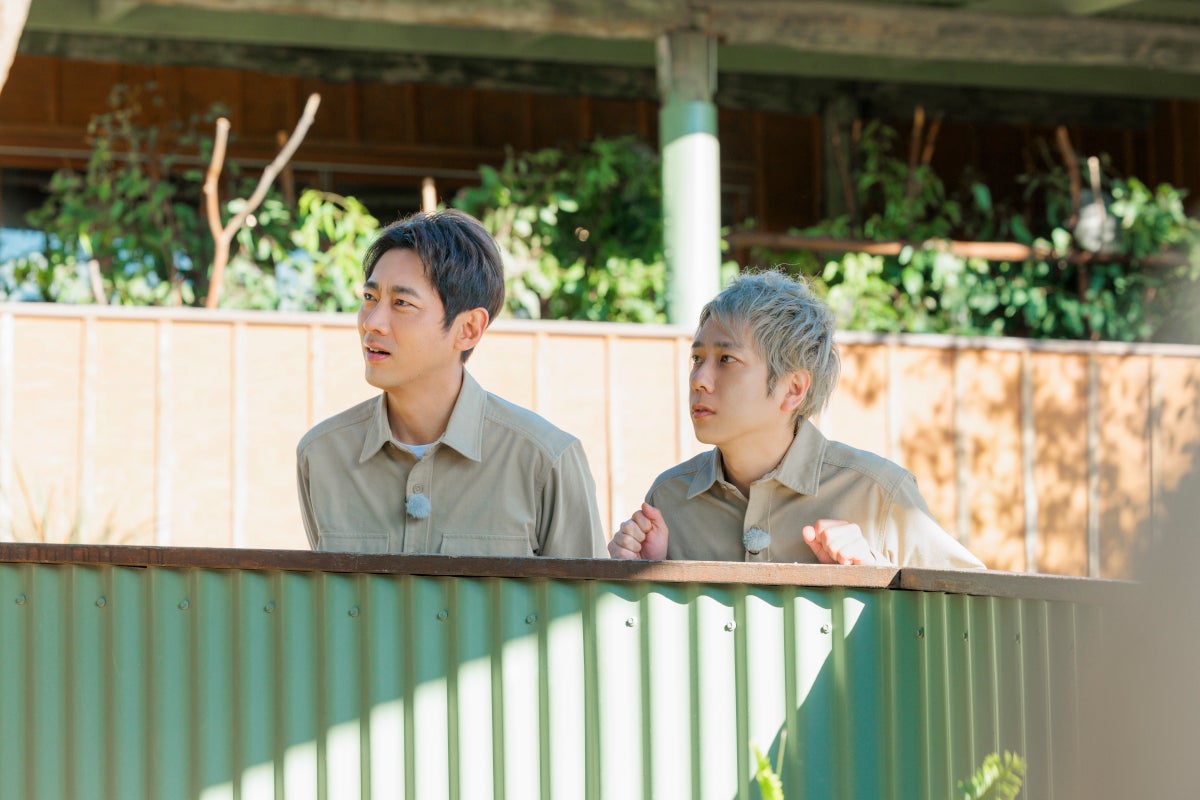 小泉孝太郎、二宮和也（C）TBS 撮影：HARUMI YOSHIMURA