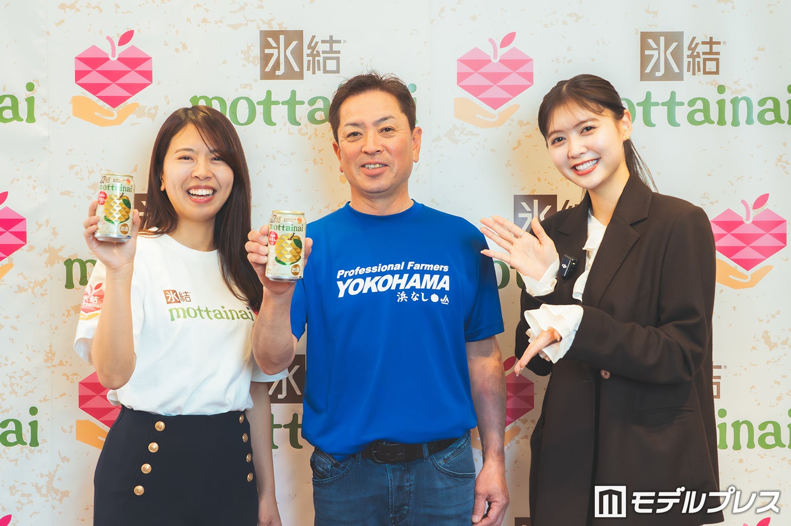 （左から）キリンビール氷結担当 後庵友理奈さん、浜なしえのき園 園主 鮫島慎治さん、松元絵里花さん（C）モデルプレス