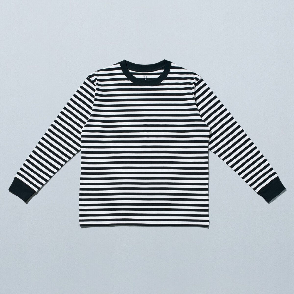 ファミリーマート コンビニエンスウェア 長袖アウターTシャツ ファミリーマートのコンビニエンスウェアの長袖アウターTシャツ