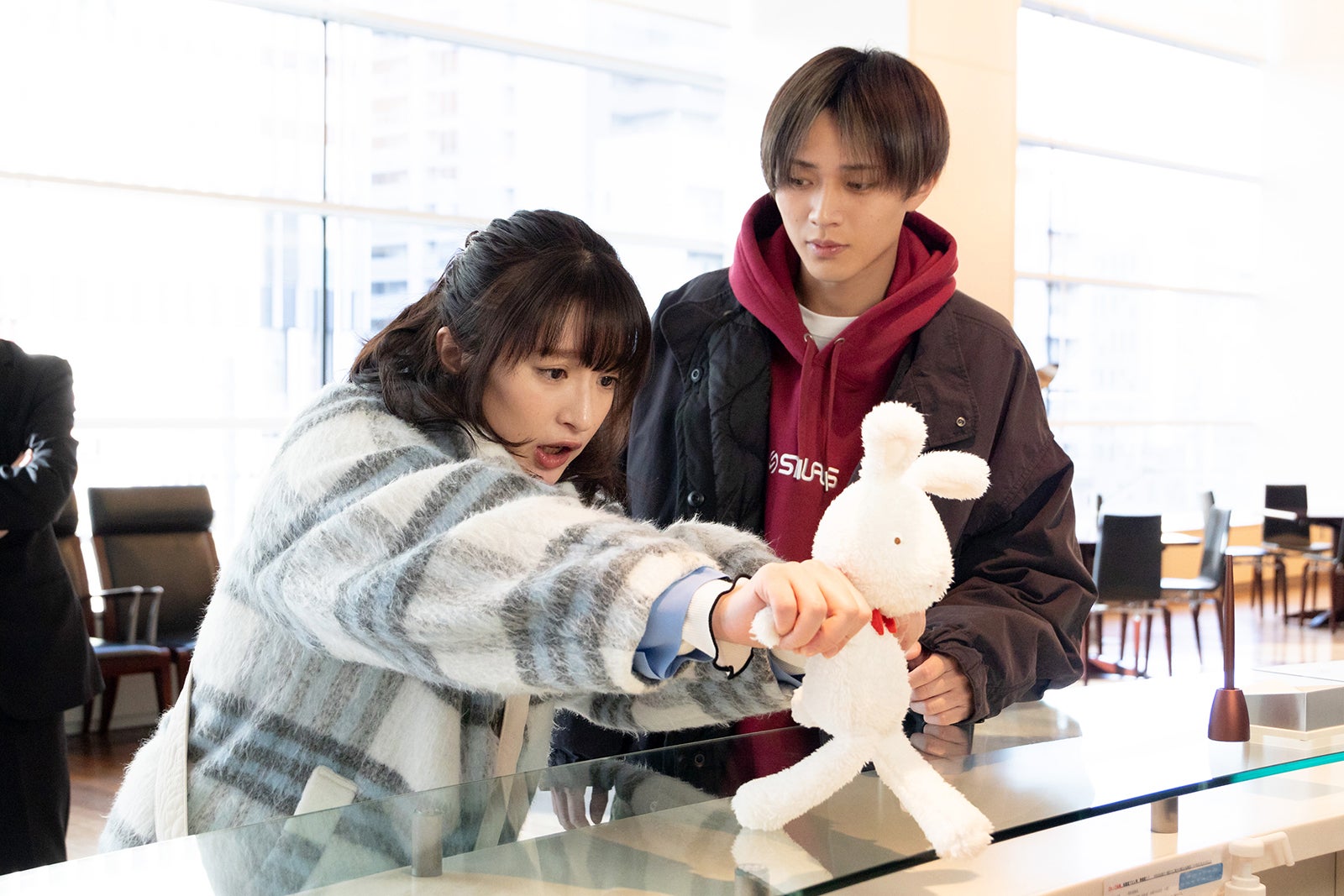 門脇麦、永瀬廉「厨房のありす」第4話より（C）日本テレビ