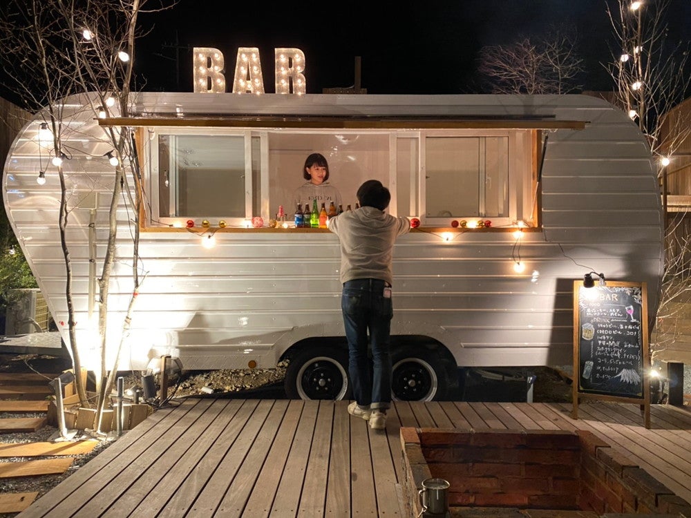 旅の夜のお供にバーのドリンクを（提供画像）