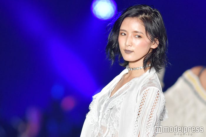 藤井萩花さん(C)モデルプレス