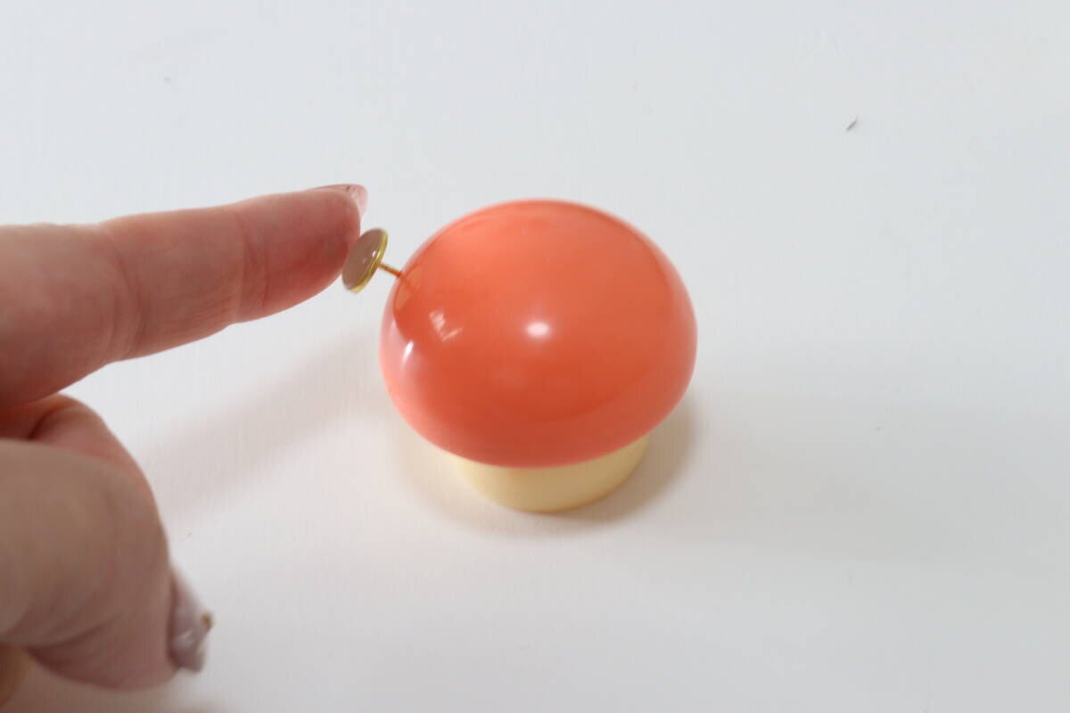 プッシュピンホルダー