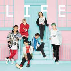 AAAの新曲「LIFE」（10月18日発売）CD＋DVD（画像提供：avex）