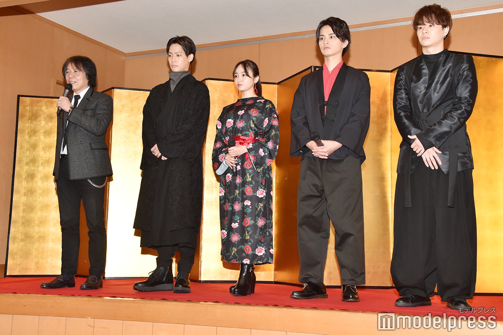 （左から）岡村俊一氏、味方良介、今泉佑唯、瀬戸利樹、高橋龍輝 （C）モデルプレス