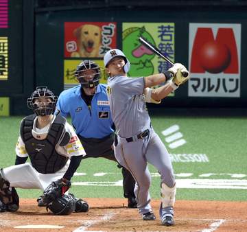 阪神 ドラ1立石が2号2ラン 4被弾のチームに希望の光をともす 5月24日の巨人戦以来、11試合ぶりの一発