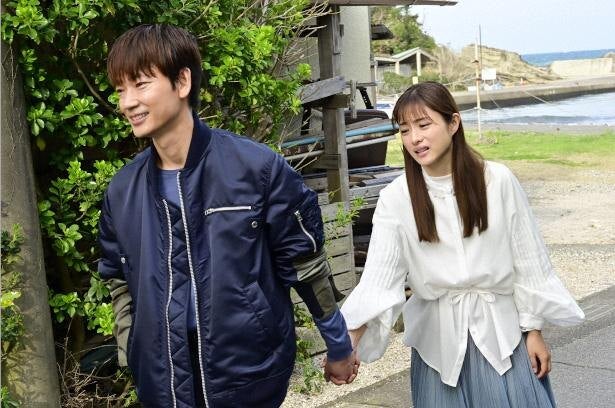 石原さとみ 海音 自分を元気付けようとする綾野剛 倫太郎 の優しさを感じるが 魚たちの言葉が理解できなくなる 恋はdeepに モデルプレス 石原さとみ 海音 自分を元気付けようとする綾野剛 倫太郎 の優しさを感じるが 魚たちの言葉が理解できなくなる 恋はdeepに モデルプレス