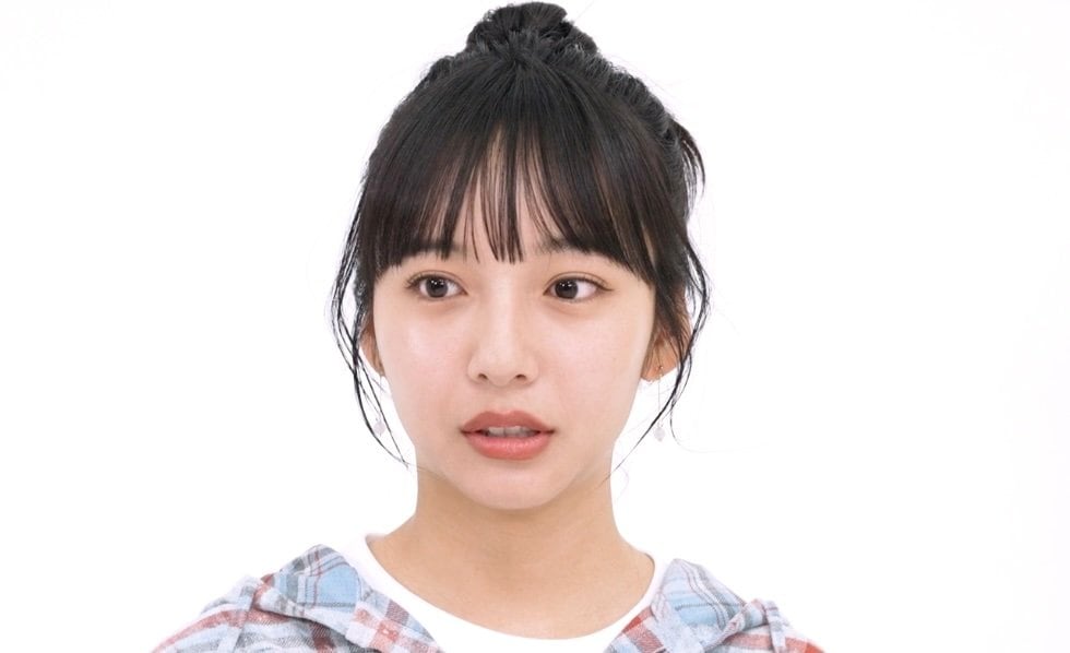 山之内すず「バイト14〜15連勤当たり前」「友達に50円ずつもらってうどんを食べる」絶望の高校時代を救った養護教諭の言葉