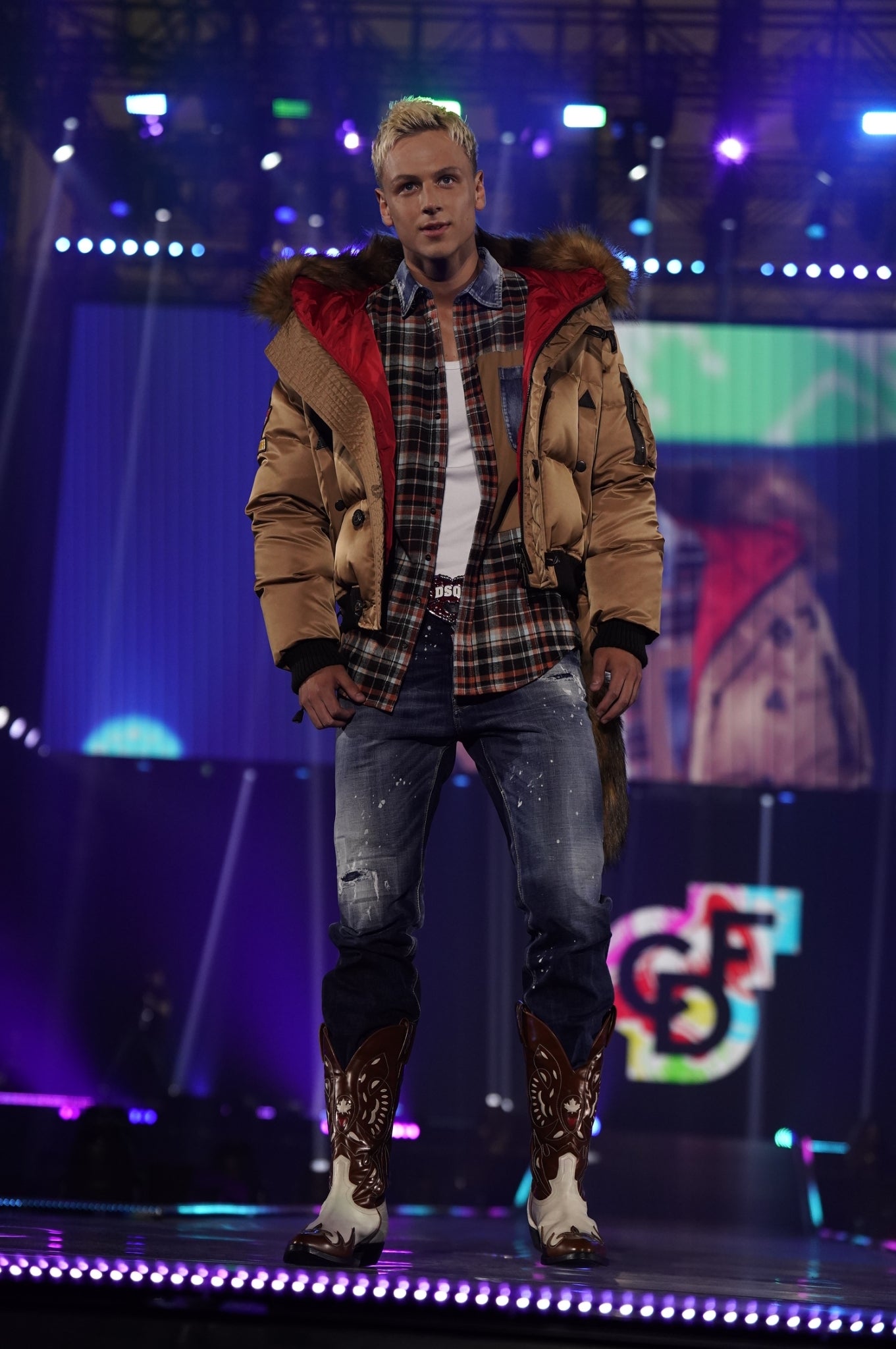 ヤン（C）上飯坂 一