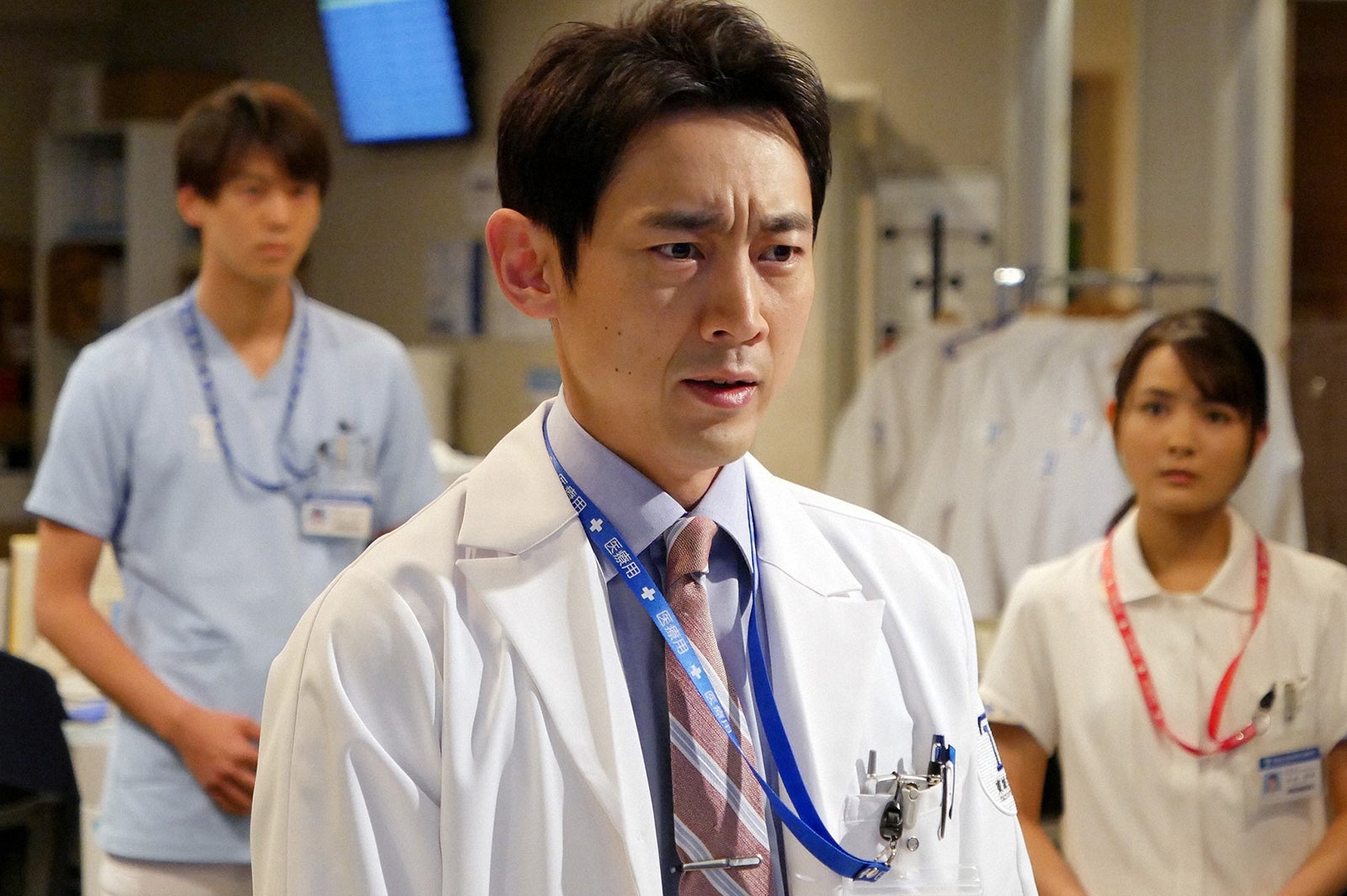 竹内涼真、小泉孝太郎、葵わかな／「ブラックペアン」第5話より（C）TBS