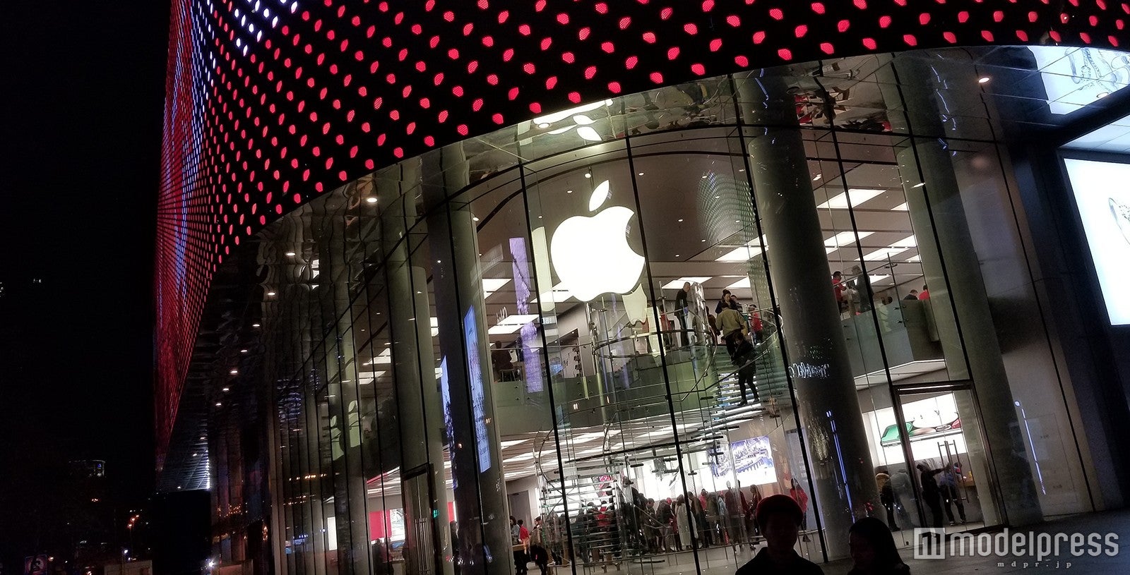 AppleStore（C）モデルプレス