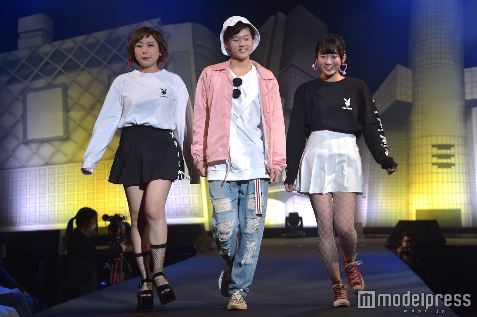 （C）モデルプレス