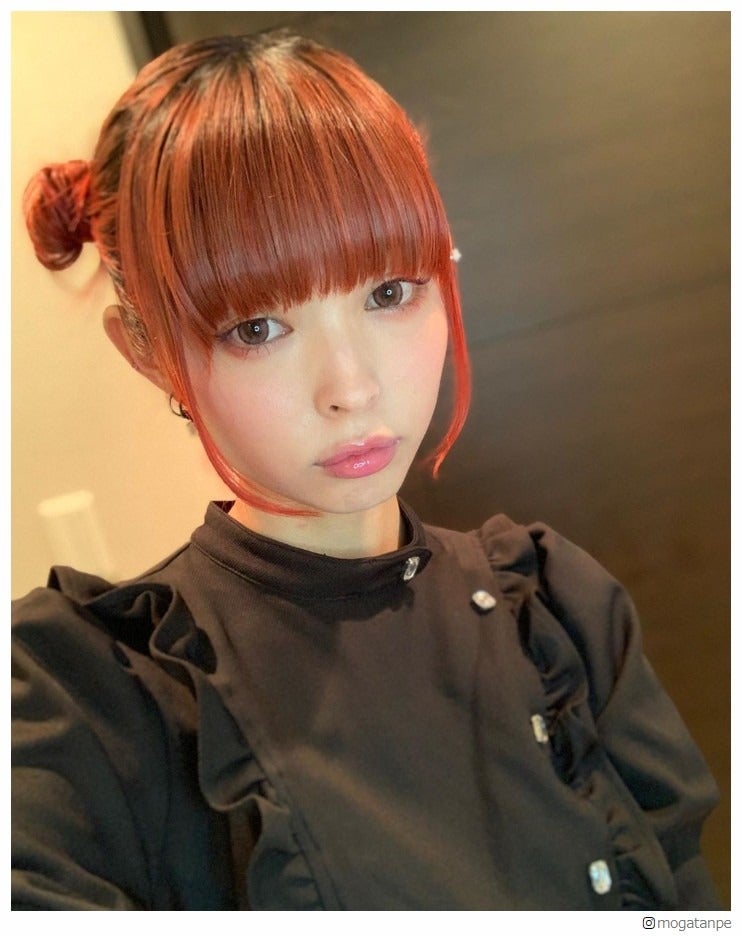最上もが、青髪から“デーモンレッド”に大胆イメチェン「異次元の可愛さ」と反響