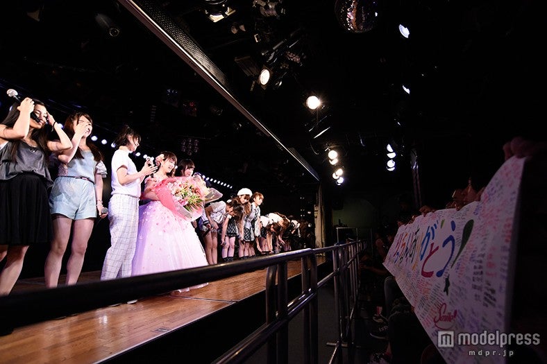 ステージの様子（C）AKS