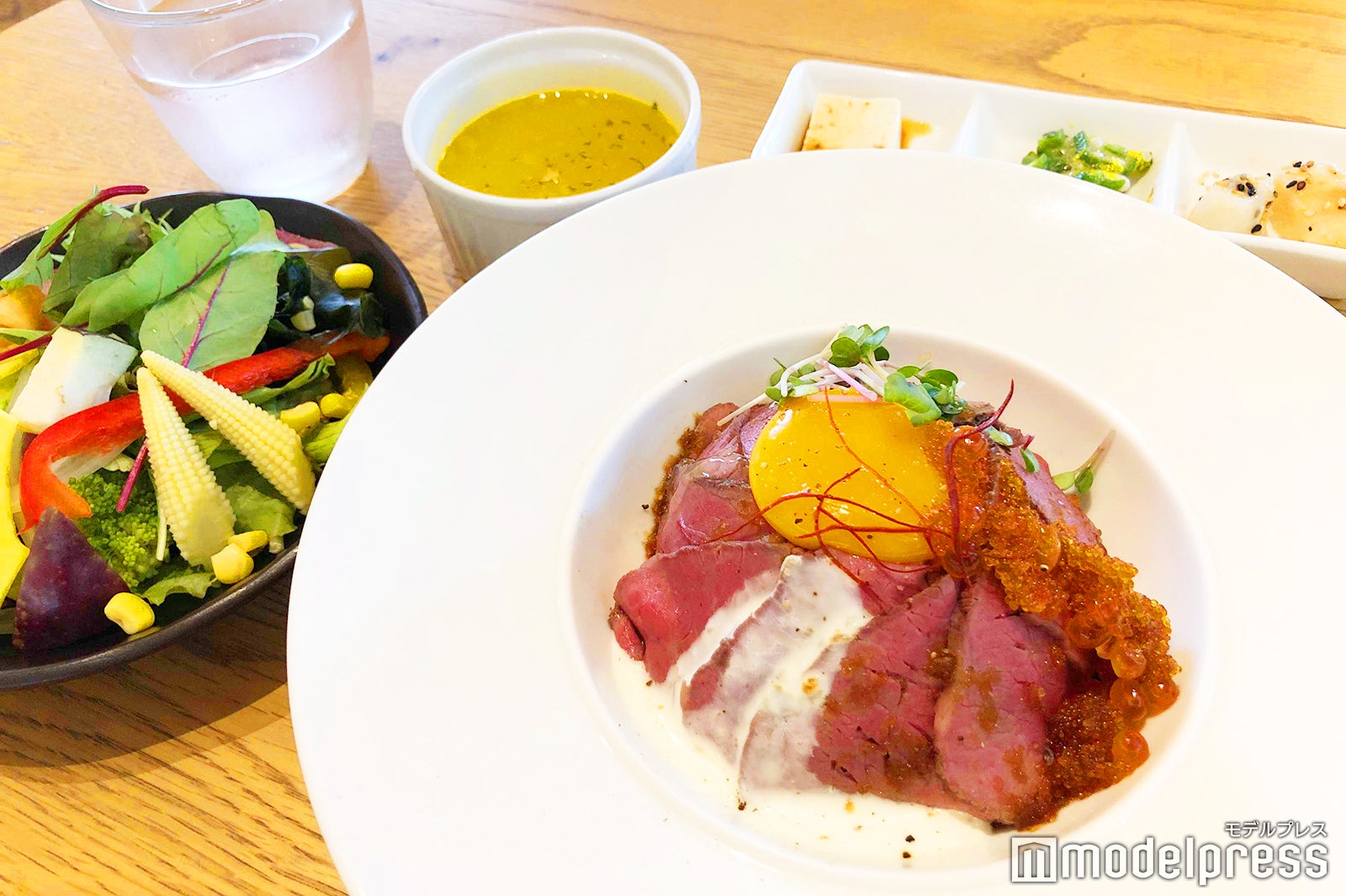 Lion CAFE（C）モデルプレス