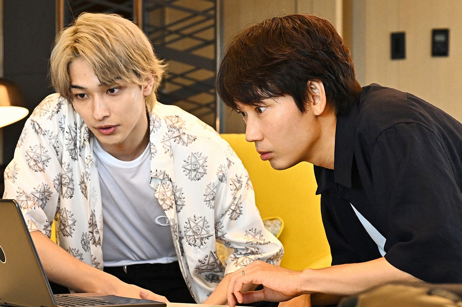 横浜流星、綾野剛／「オールドルーキー」最終話より（C）TBS