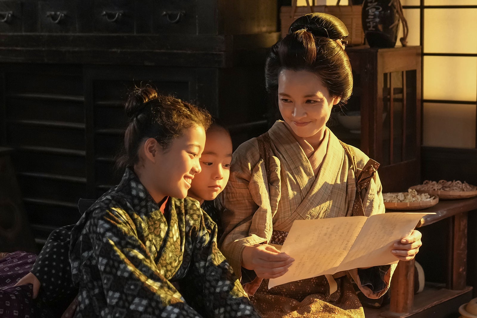 村上蘭、国仲涼子「ブラッサム」第4話（C）NHK