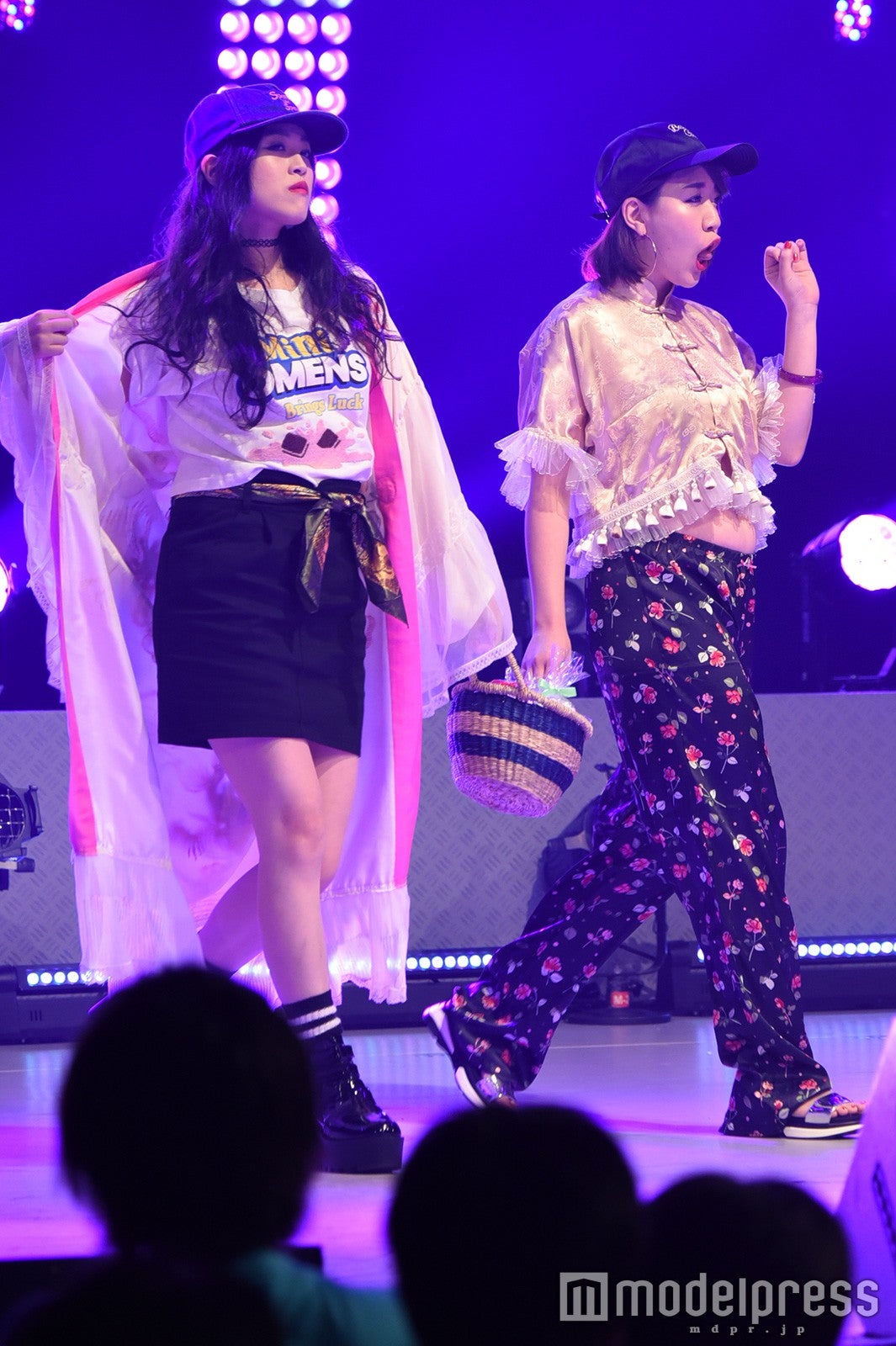 ベッド・イン（C）モデルプレス