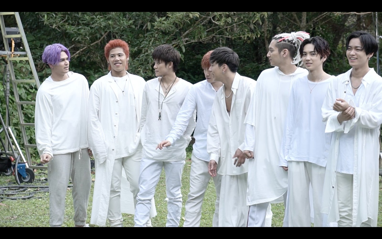 THE RAMPAGEに密着 大自然満喫で“対決”も