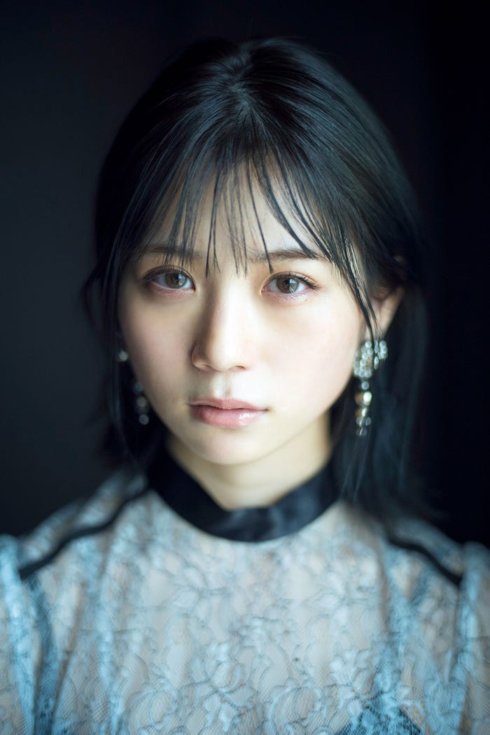 小畑優奈(C)藤本和典、光文社