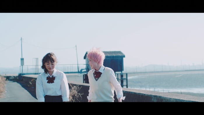 絢香『サクラ』MVより(画像提供:avex)