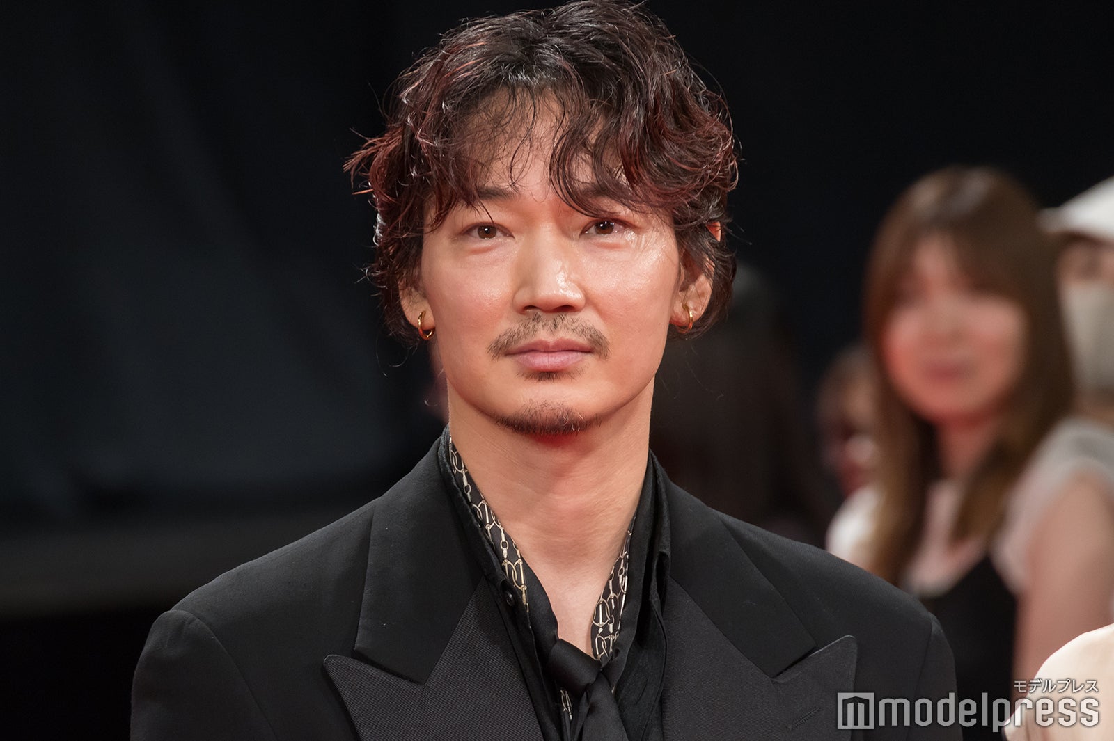 綾野剛、セリフ覚えは徹底的に「どんだけ覚えてても過信しない」ストイックな役者マインド告白