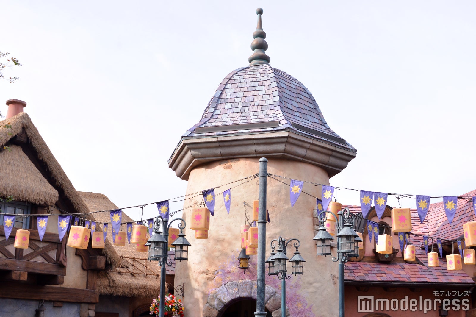 ランタンが美しい（C）モデルプレス（C）Disney