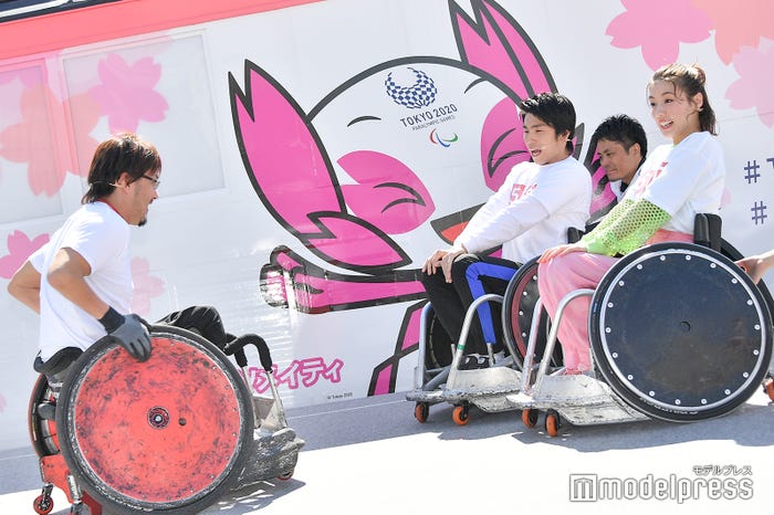 仲里依紗、中尾明慶/「500日前東京2020パラリンピックパーク in 豊洲」(C)モデルプレス
