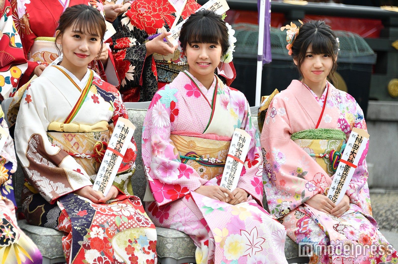 小嶋真子、加藤夕夏、村山彩希 （C）モデルプレス