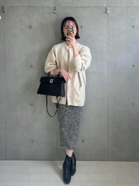 GU 高見えスカート ツイード素材 GU 高見えスカート ツイード素材 ゆったりニット合わせ