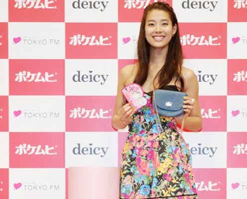 すみれ、スラリ美脚披露も「モテない」と自虐トーク