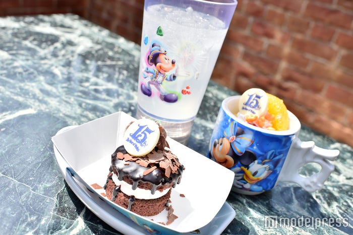 スーベニア付きデザート(C)モデルプレス