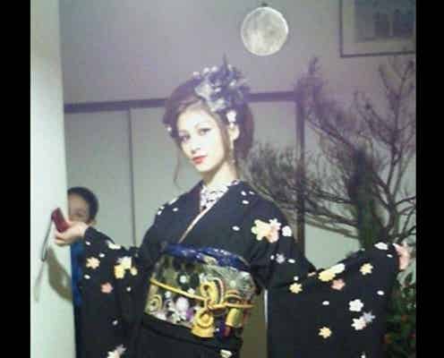 ダレノガレ明美、4年前の妖艶な振袖姿公開 「艷やか過ぎる美人」と絶賛の声