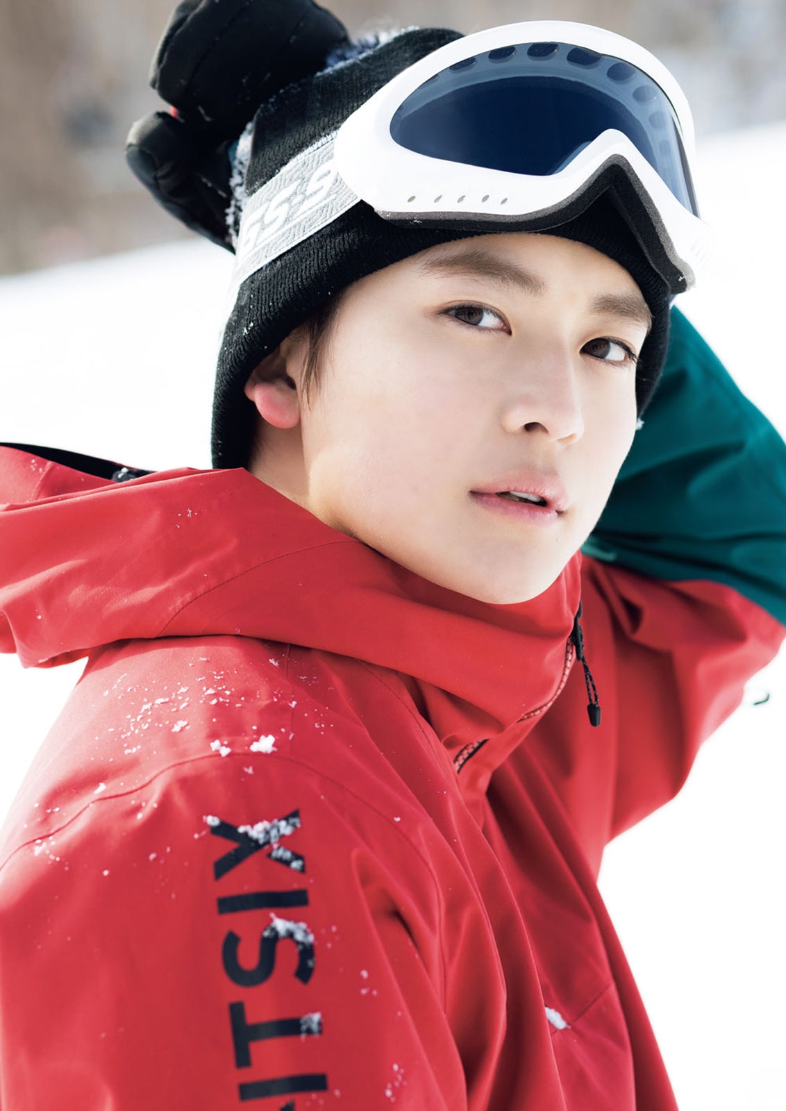 高橋文哉 写真集『架け橋』 撮影：田尾沙織 ワニブックス刊