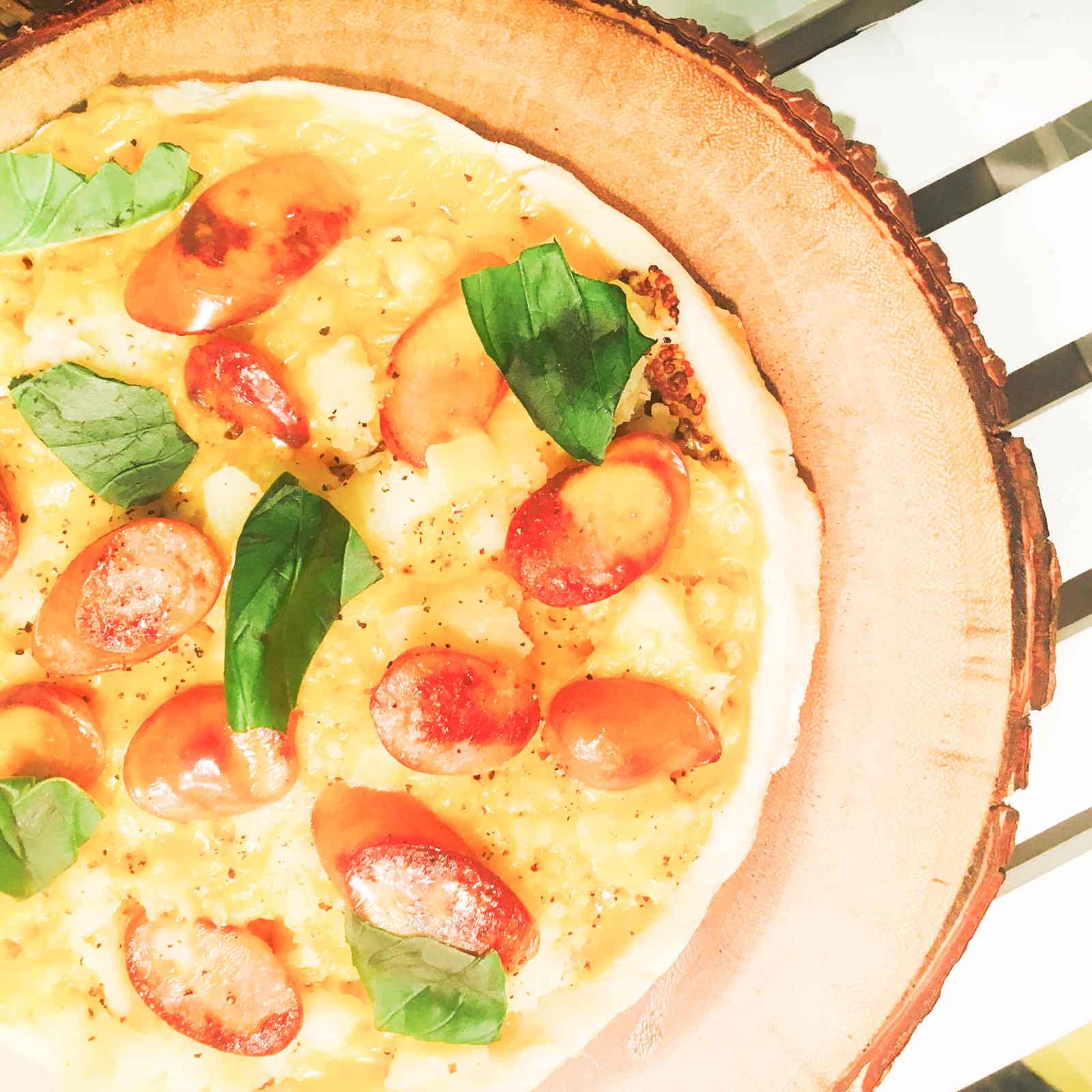 熱々とろ～んとチーズがたまらない！フライパンで作る「マスタードポテトピザ」がお手軽【柏原歩のトレンドレシピ】