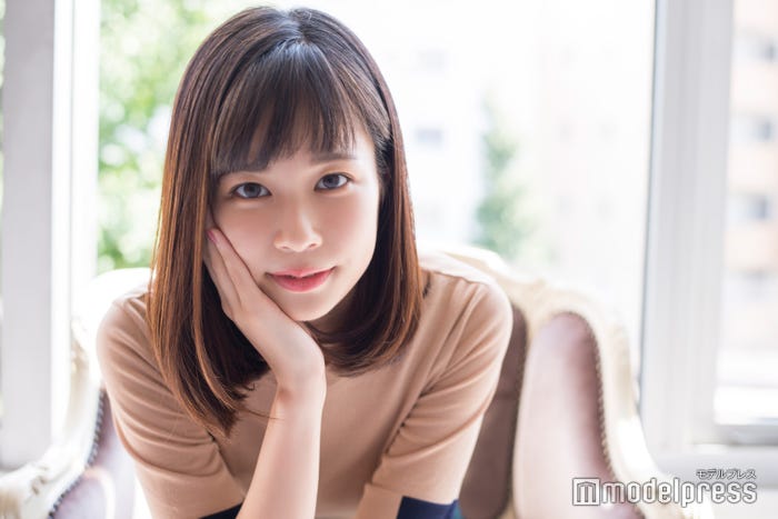 鈴木唯アナウンサー(C)モデルプレス