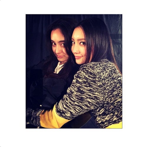 ドラマ「ファーストクラス」で共演した石田ニコル、菜々緒／菜々緒Instagramより