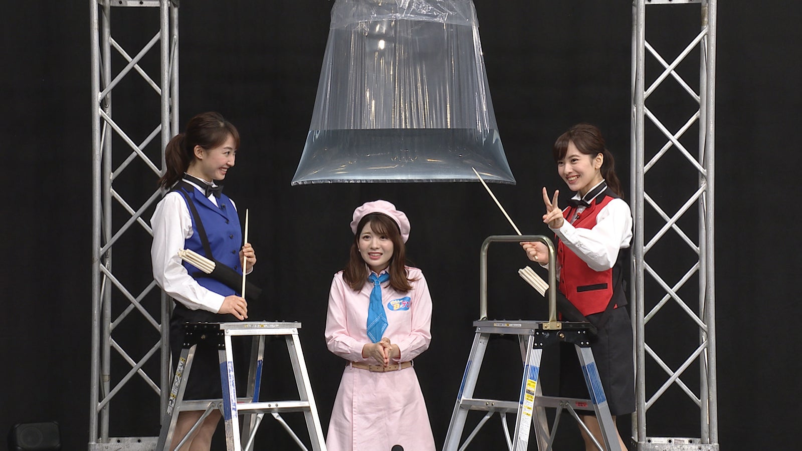 杉原凜アナ、佐藤真知子アナ、河出奈都美アナ（C）日本テレビ