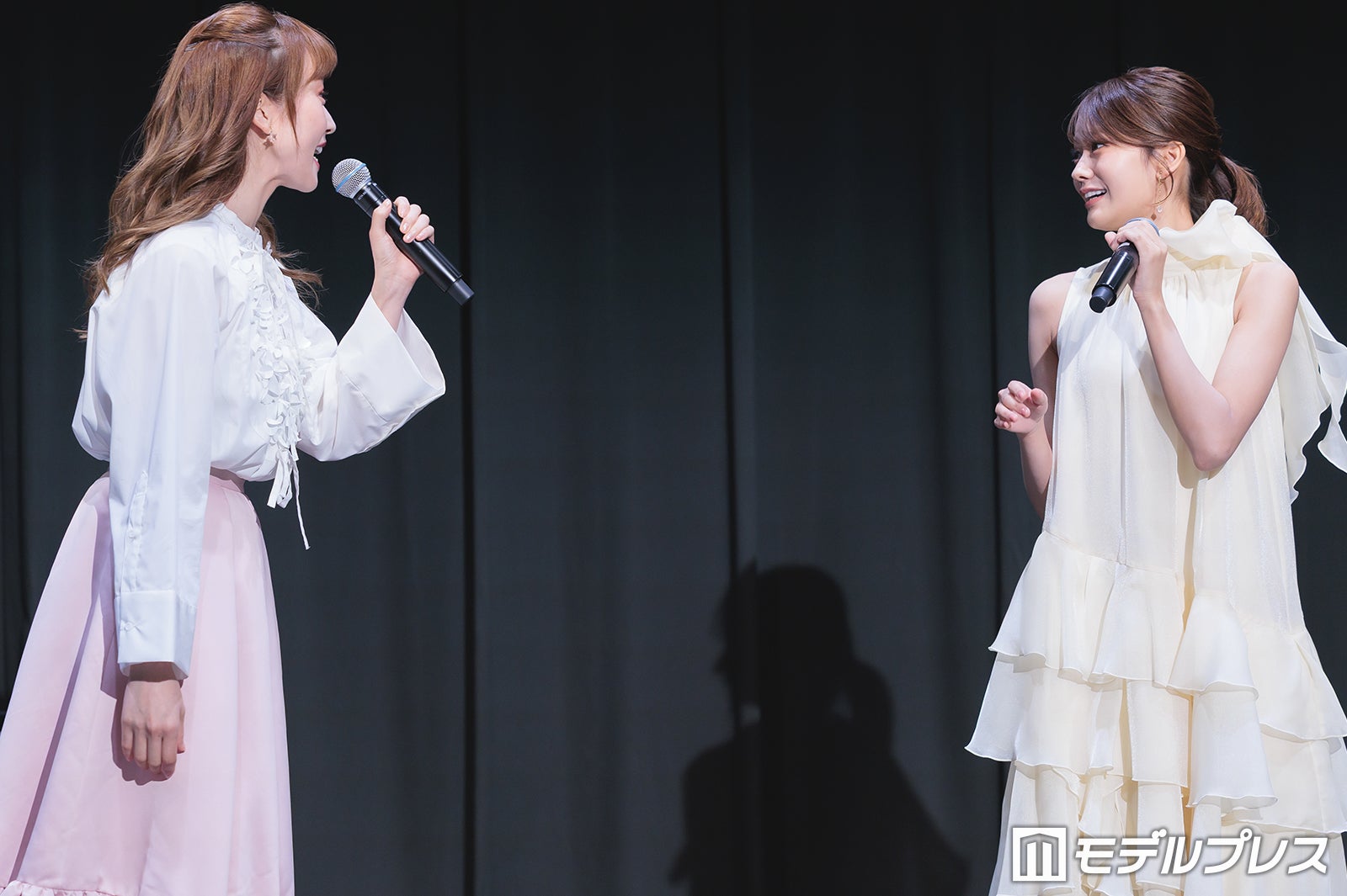 彩みちる、奥田いろは（C）モデルプレス