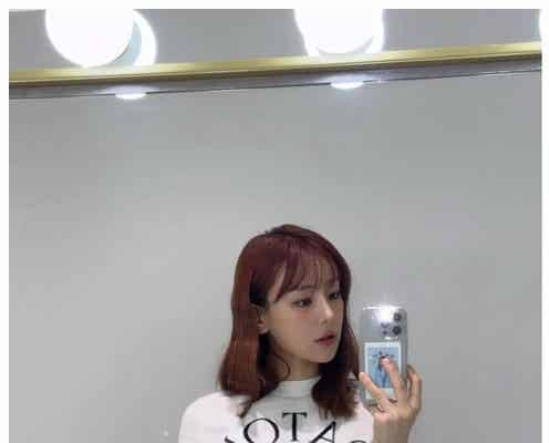 福岡みなみ、美ヒップ強調の撮影オフショット「バッチバチに脂肪吸引したお尻には見えないでしょ」