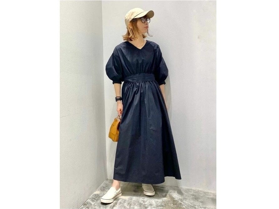 スリッポンは上半身にポイントが多い時にもバランスが取りやすい　出典：WEAR