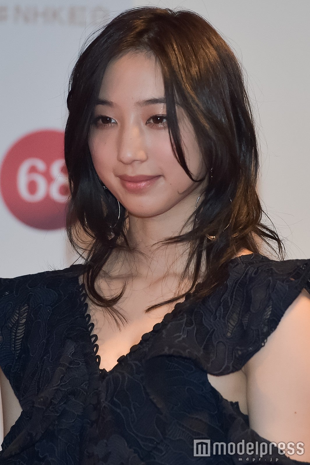 E-girls （C）モデルプレス