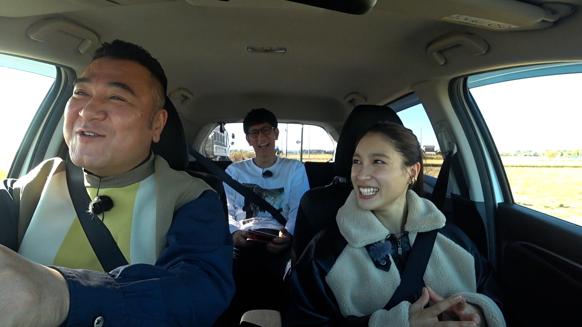 山崎弘也、柴田英嗣、土屋太鳳（C）カンテレ