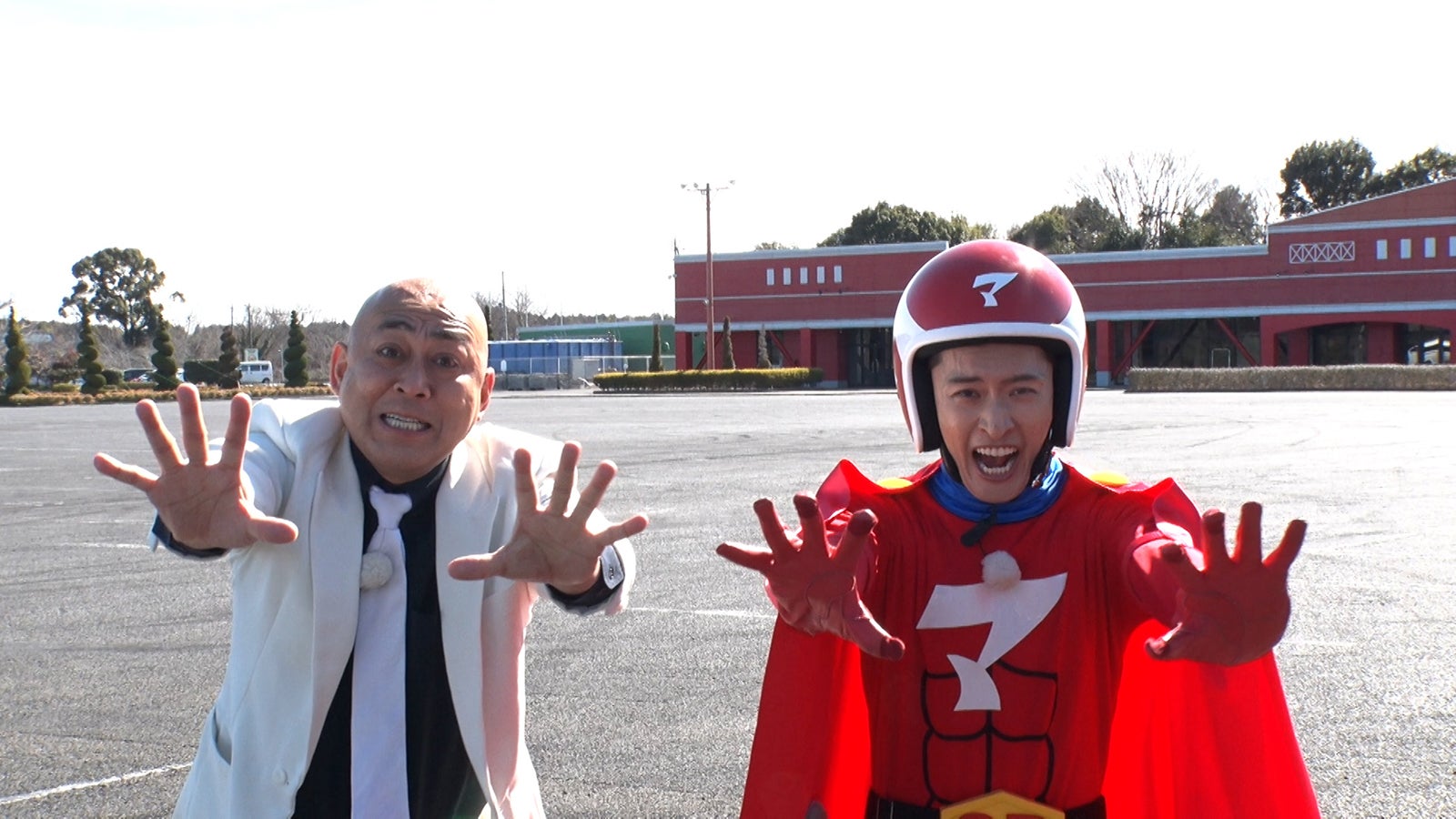 長谷川雅紀、向井康二（C）フジテレビ