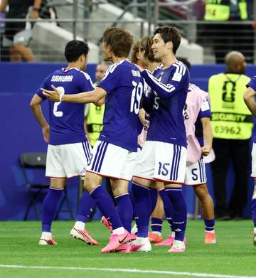 頭かすめた同点弾 鎌田大地「当たっちゃったぐらいの。すごいラッキーだなと」W杯初ゴール「まさかあんな形になるとは」小川には「自分のゴールと分かっていたけど、航基がすごい喜んでたんで」