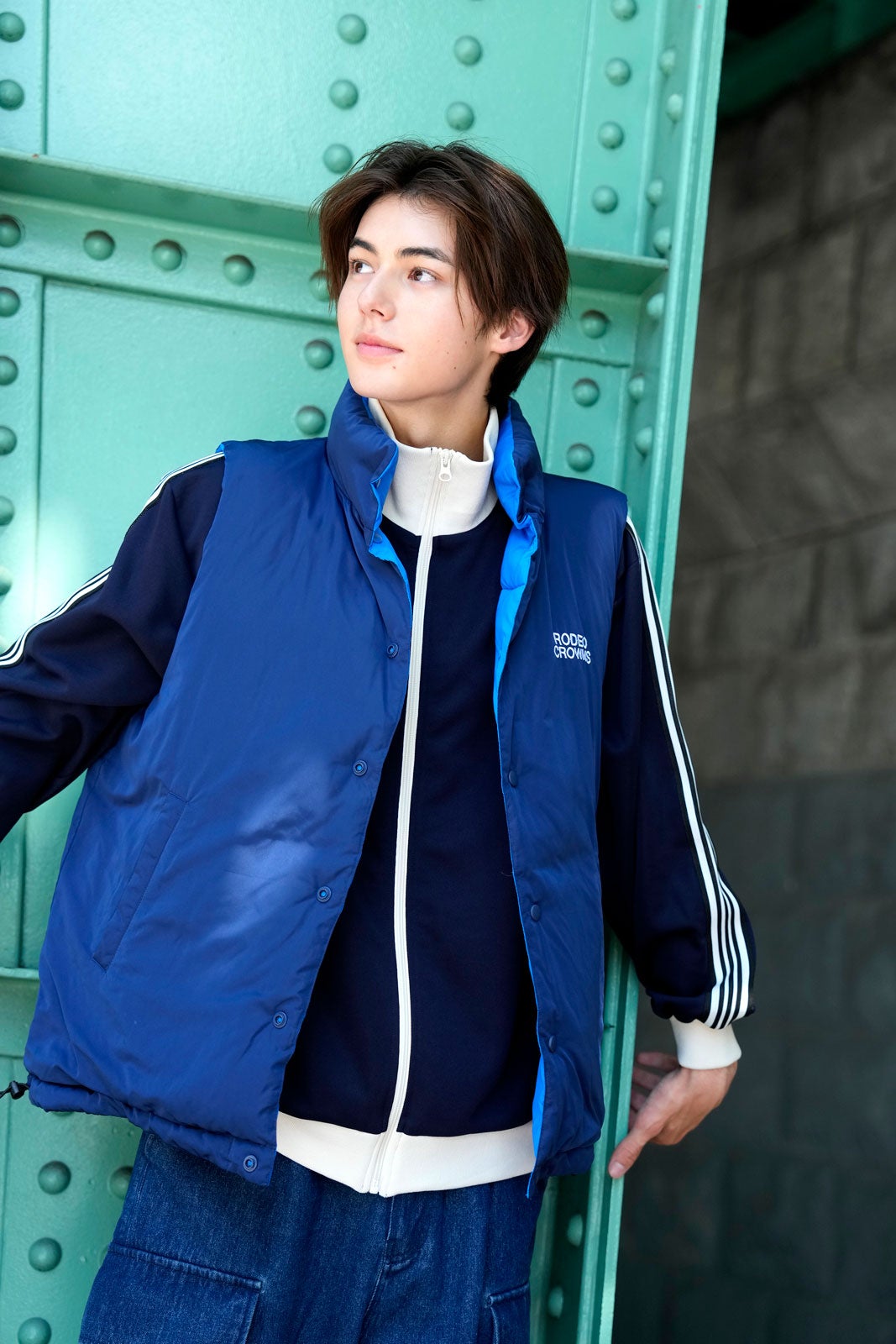 美少年　公式写真 Z世代から人気誇るイケメン・翔、完全撮り下ろしカレンダー決定 未収録